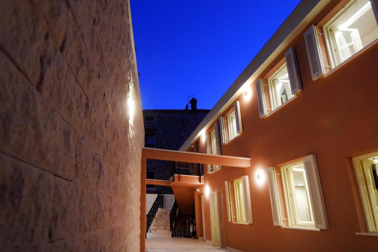 Grandeur Apartments Pula Bagian luar foto